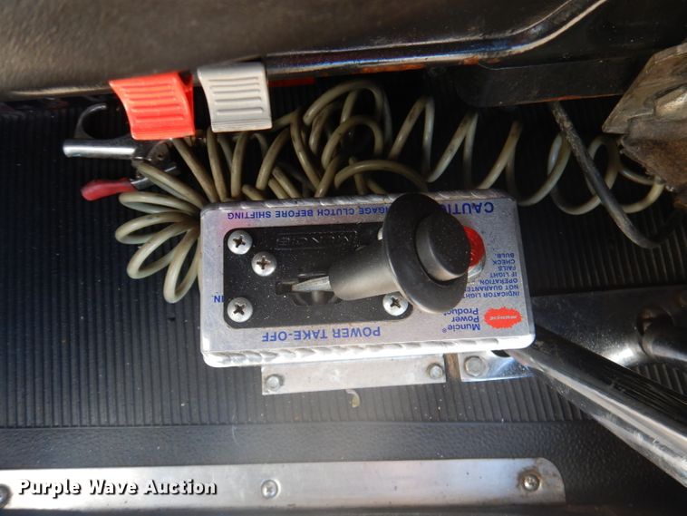 image for item DA5297 1993 Peterbilt 378  semi truck