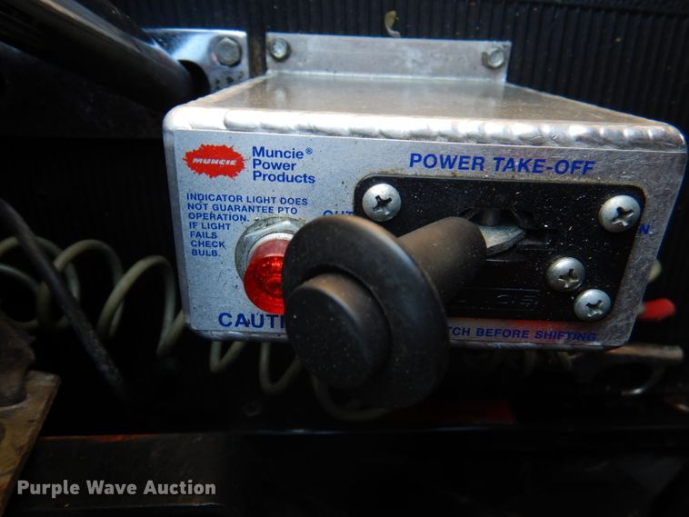 image for item DA5297 1993 Peterbilt 378  semi truck