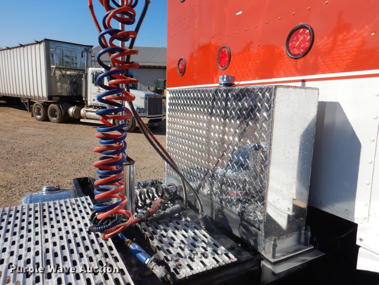 image for item DA5297 1993 Peterbilt 378  semi truck