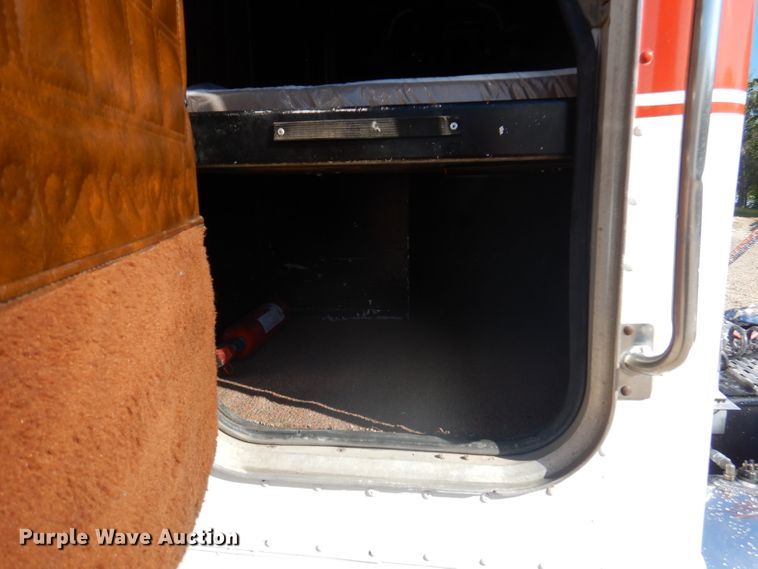 image for item DA5297 1993 Peterbilt 378  semi truck