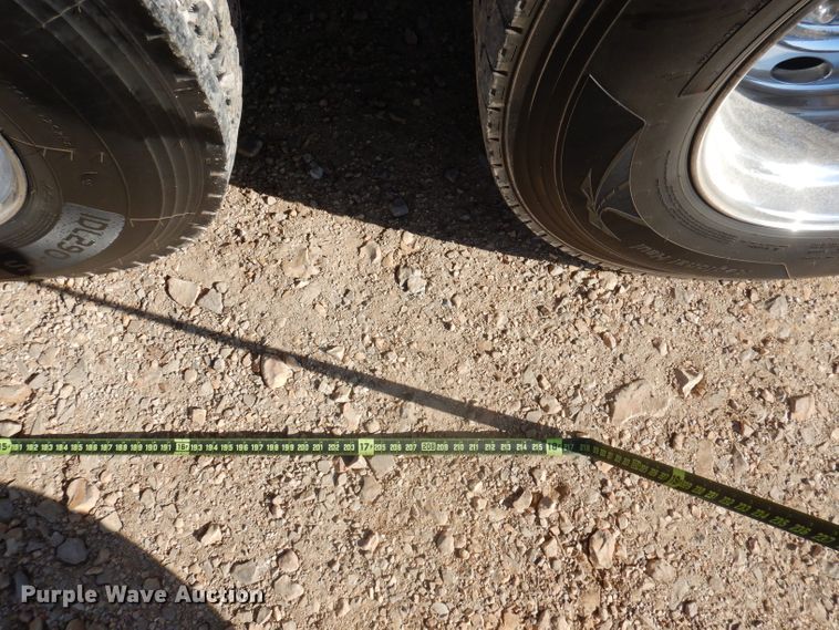 image for item DA5297 1993 Peterbilt 378  semi truck