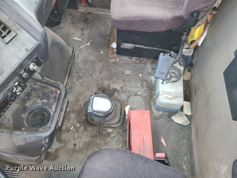 image for item DH5989 1996 Volvo WG  semi truck with trailer