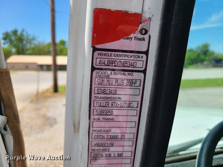 image for item DH5989 1996 Volvo WG  semi truck with trailer