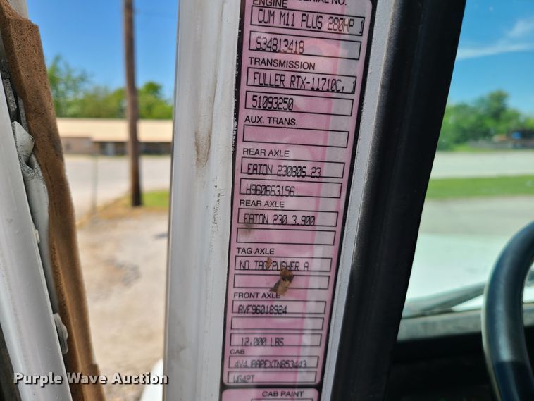 image for item DH5989 1996 Volvo WG  semi truck with trailer