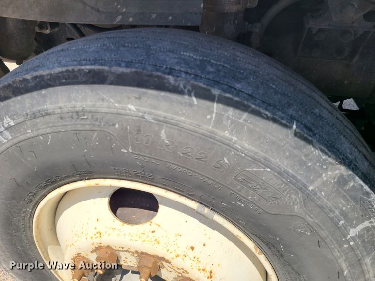 image for item DH5989 1996 Volvo WG  semi truck with trailer