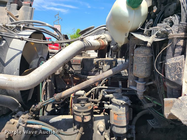 image for item DH5989 1996 Volvo WG  semi truck with trailer