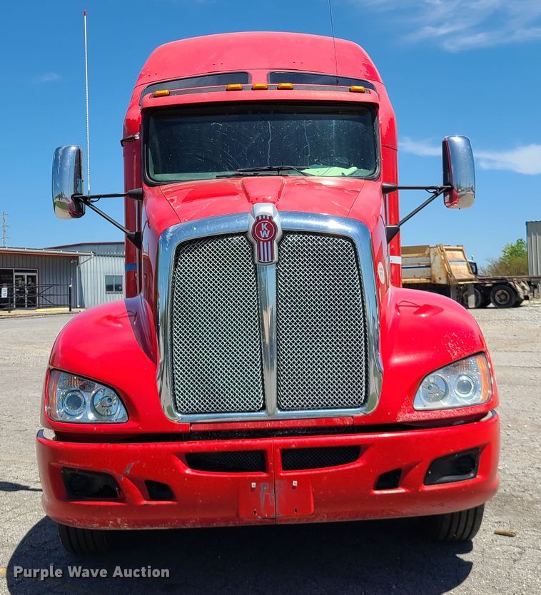 image for item DH5990 2009 Kenworth T600  semi truck