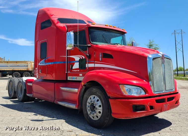 image for item DH5990 2009 Kenworth T600  semi truck