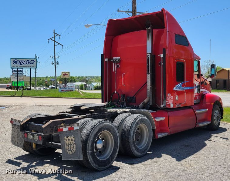 image for item DH5990 2009 Kenworth T600  semi truck