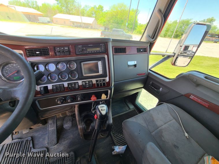 image for item DH5990 2009 Kenworth T600  semi truck