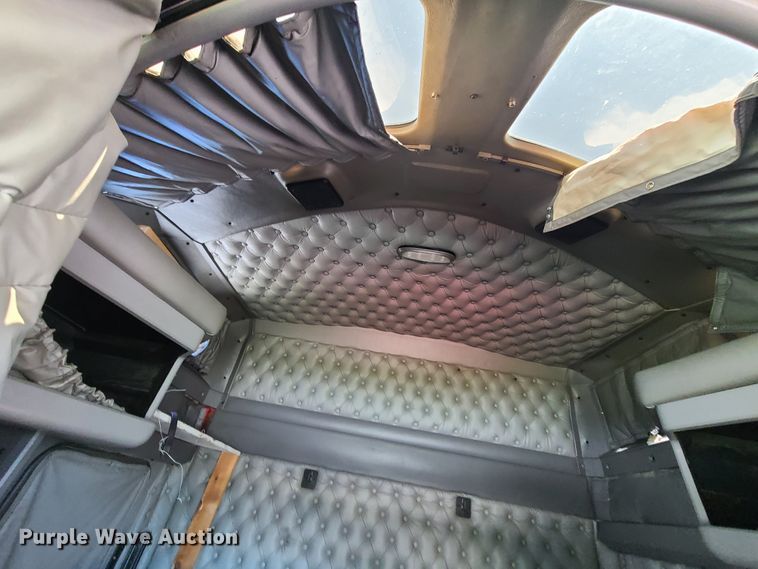 image for item DH5990 2009 Kenworth T600  semi truck