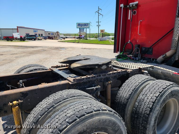 image for item DH5990 2009 Kenworth T600  semi truck