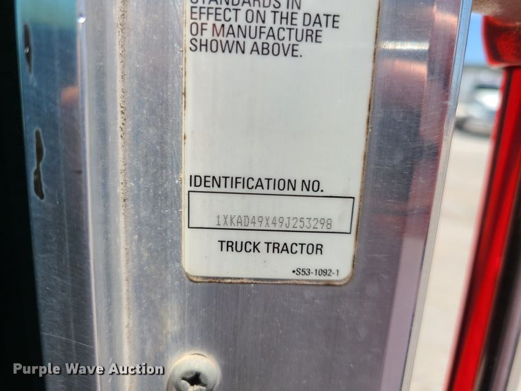 image for item DH5990 2009 Kenworth T600  semi truck