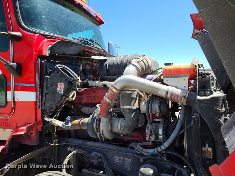 image for item DH5990 2009 Kenworth T600  semi truck