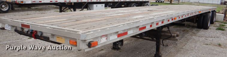 image for item DJ0433 1999 Reinke flatbed trailer