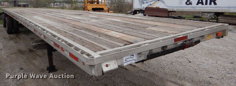 image for item DJ0433 1999 Reinke flatbed trailer