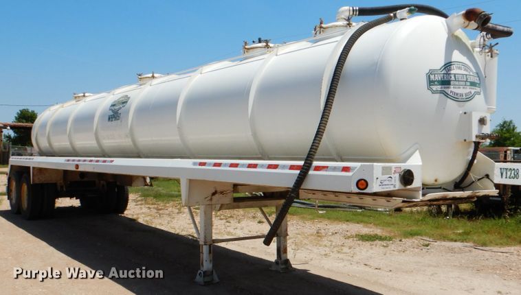 image for item DJ0775 2014 Dragon 130BBL  vacuum trailer