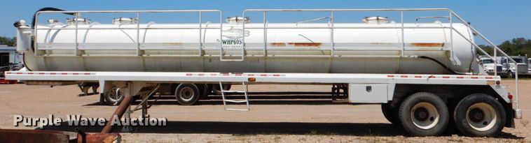 image for item DJ0775 2014 Dragon 130BBL  vacuum trailer