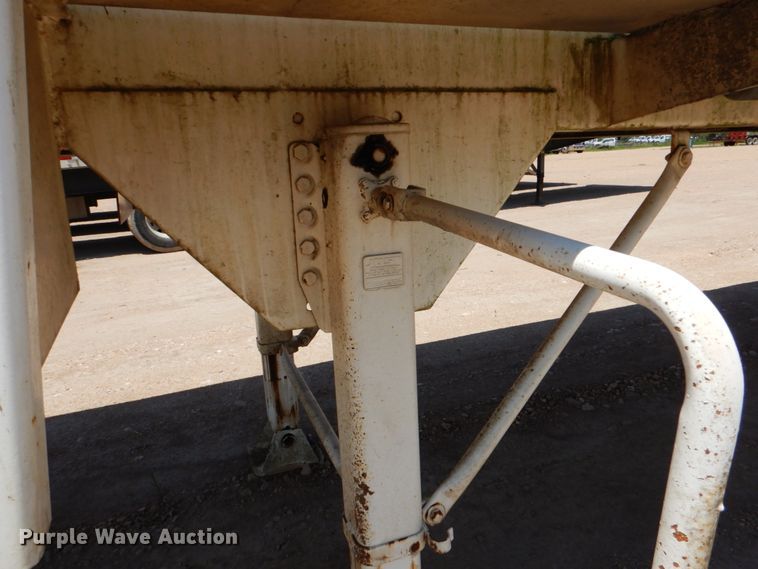 image for item DJ0775 2014 Dragon 130BBL  vacuum trailer