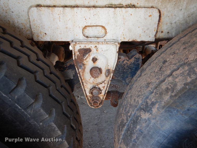 image for item DJ0775 2014 Dragon 130BBL  vacuum trailer