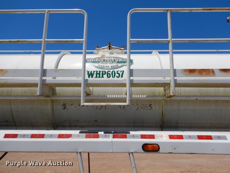 image for item DJ0775 2014 Dragon 130BBL  vacuum trailer