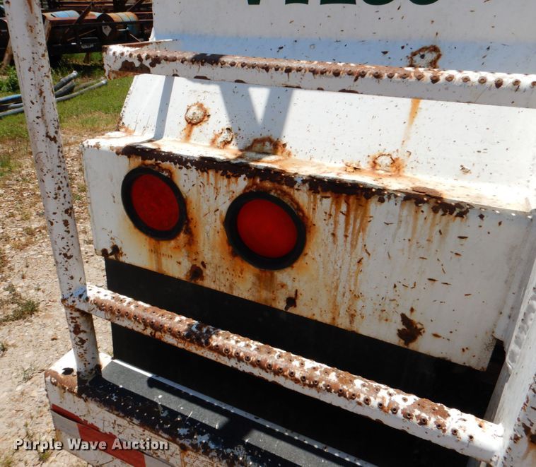 image for item DJ0775 2014 Dragon 130BBL  vacuum trailer