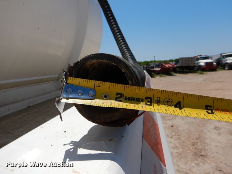 image for item DJ0775 2014 Dragon 130BBL  vacuum trailer