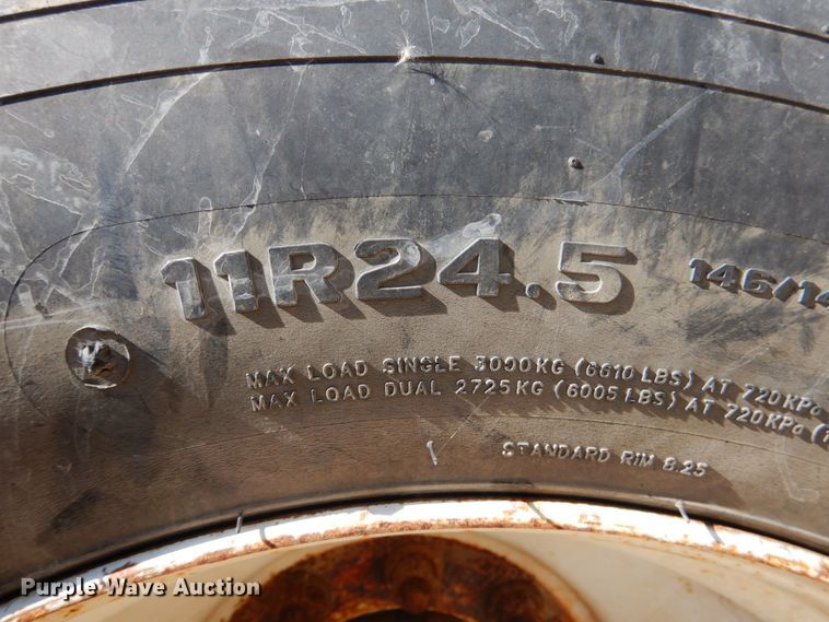 image for item DJ0775 2014 Dragon 130BBL  vacuum trailer