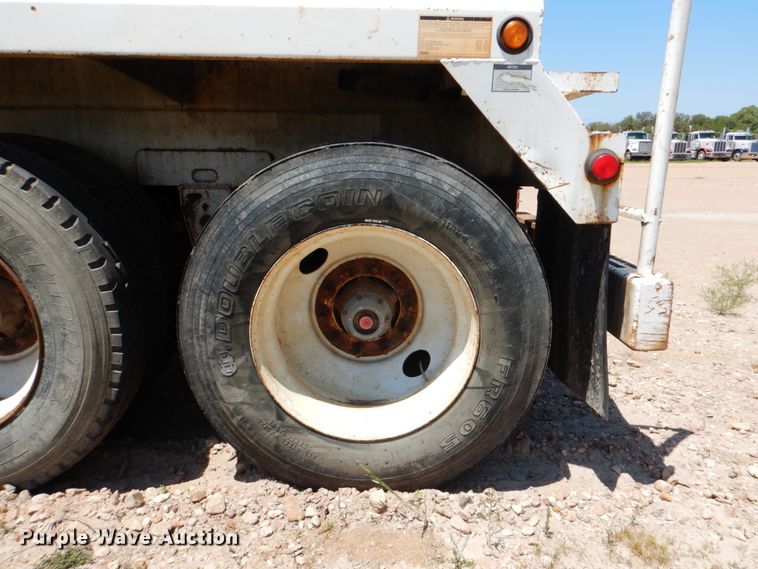 image for item DJ0775 2014 Dragon 130BBL  vacuum trailer