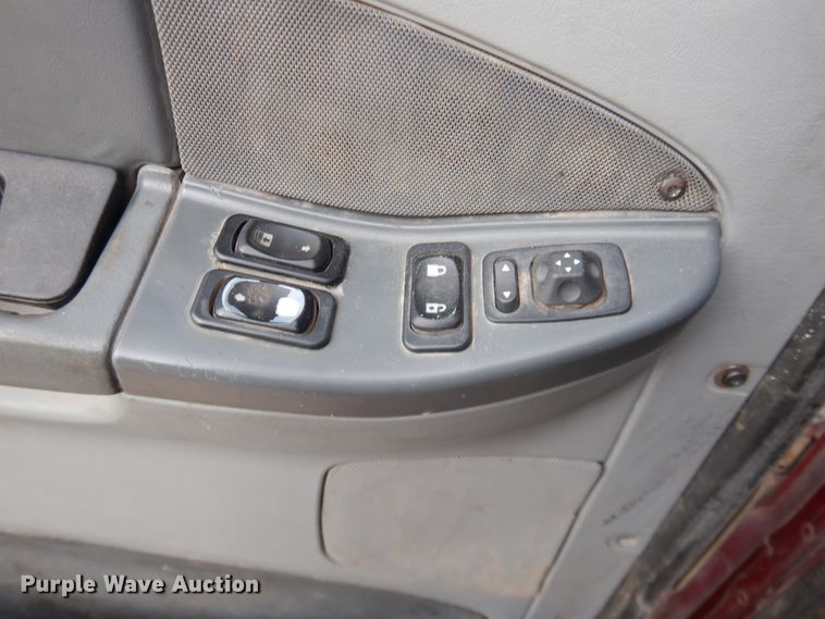 image for item DJ1163 2005 Freightliner Columbia  semi truck