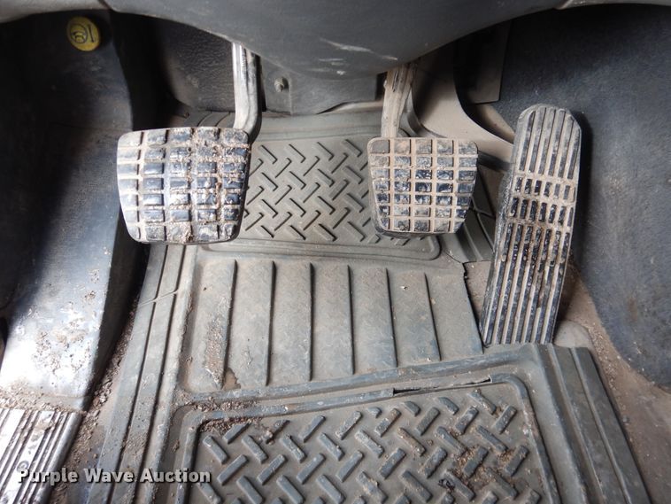 image for item DJ1163 2005 Freightliner Columbia  semi truck