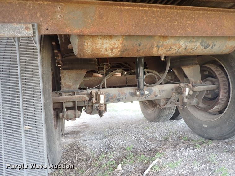 image for item DJ5622 2005 Wabash  dry van trailer