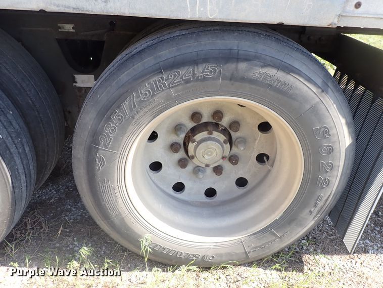 image for item DJ5622 2005 Wabash  dry van trailer