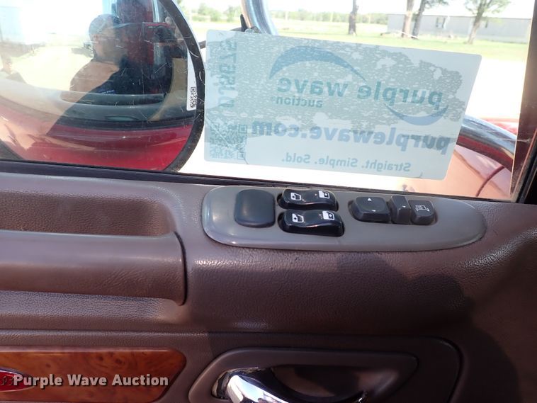 image for item DJ5675 2007 Peterbilt 386  semi truck