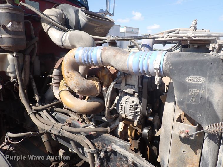 image for item DJ5675 2007 Peterbilt 386  semi truck