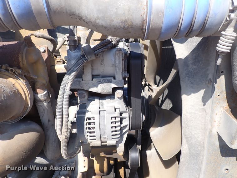 image for item DJ5675 2007 Peterbilt 386  semi truck