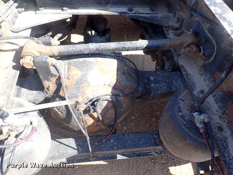 image for item DJ5675 2007 Peterbilt 386  semi truck