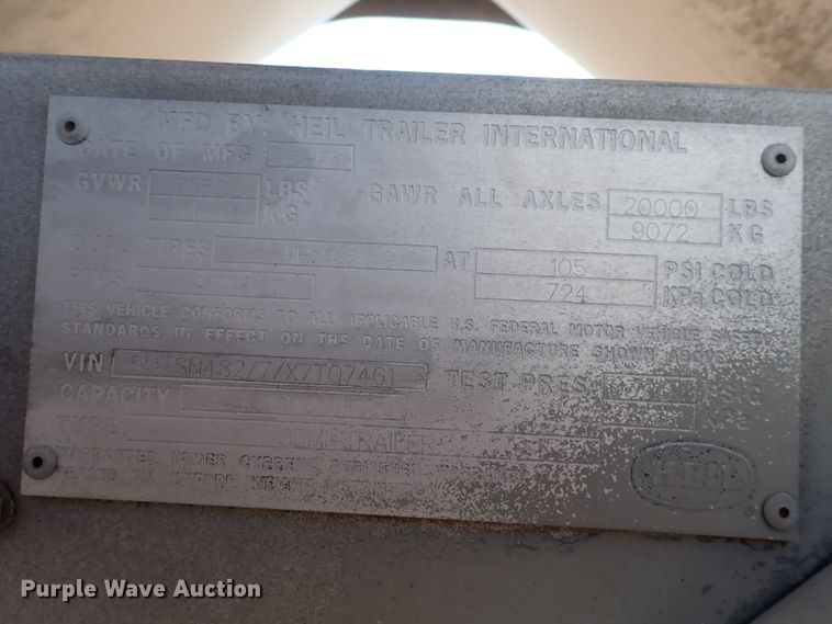 image for item DJ5679 1999 Heil  pneumatic dry bulk trailer