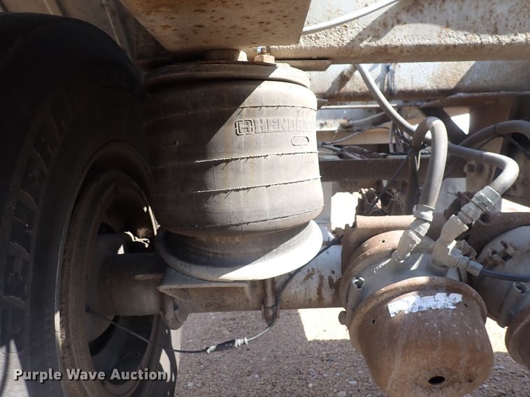 image for item DJ5679 1999 Heil  pneumatic dry bulk trailer
