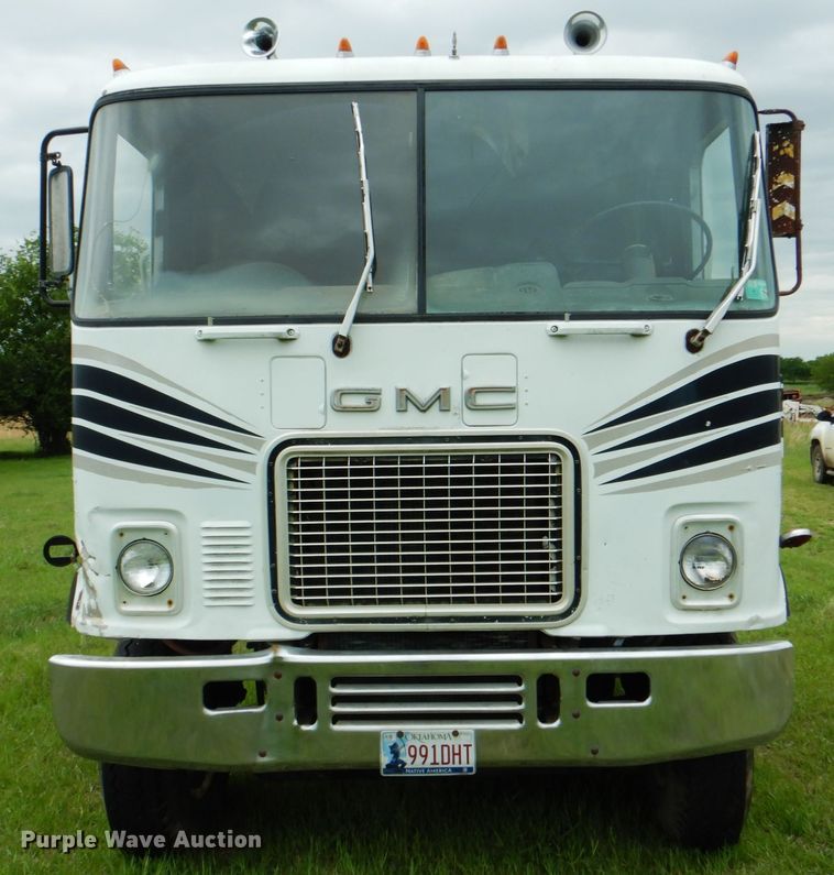 image for item DK5656 1972 GMC Astro 95  semi truck