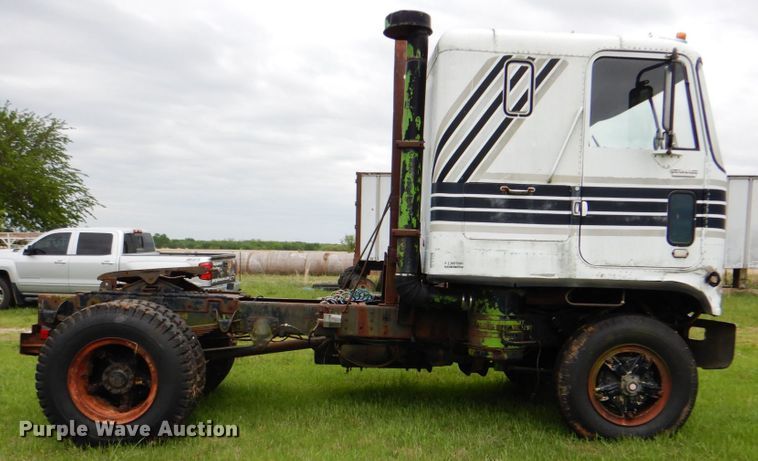 image for item DK5656 1972 GMC Astro 95  semi truck