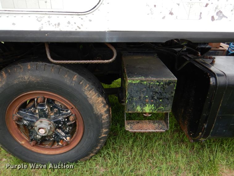 image for item DK5656 1972 GMC Astro 95  semi truck