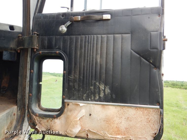 image for item DK5656 1972 GMC Astro 95  semi truck