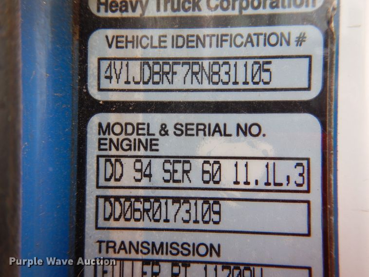 image for item DL8097 1994 White GMC WG  semi truck