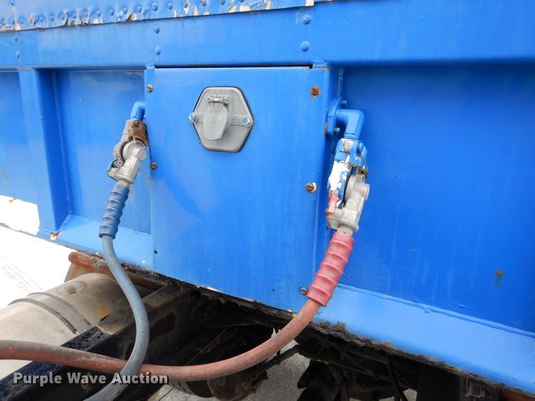 image for item DL8108 1978 Hobbs  dry van trailer