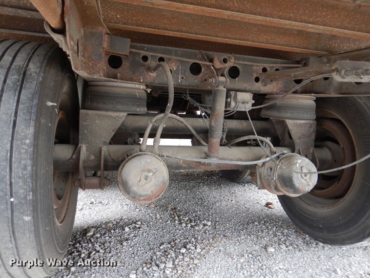 image for item DL8116 2000 Wabash  dry van trailer