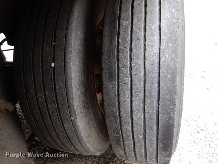 image for item DL8116 2000 Wabash  dry van trailer