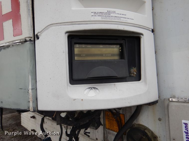 image for item DL8166 2001 Utility VS2RX  refrigerated van trailer