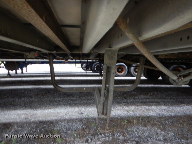 image for item DL8166 2001 Utility VS2RX  refrigerated van trailer