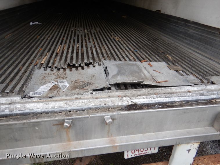 image for item DL8166 2001 Utility VS2RX  refrigerated van trailer